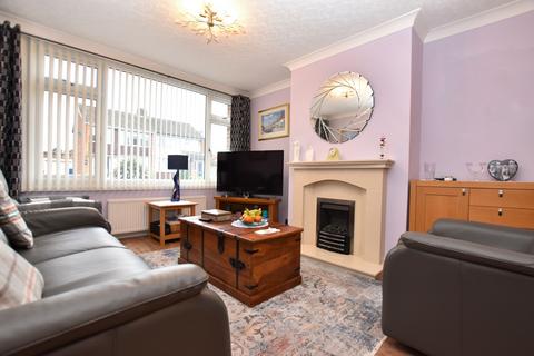 3 bedroom semi-detached house for sale, Langdale Crescent, East Riding of Yorkshire HU16