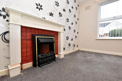 2 bedroom flat for sale, Southgate, East Riding of Yorkshire HU13