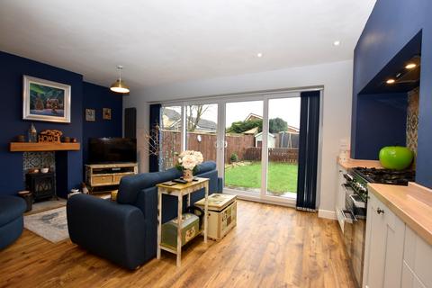 3 bedroom semi-detached house for sale - Stewart Garth, East Riding of Yorkshire HU16