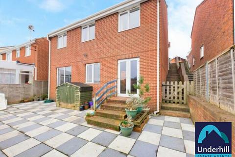 undefined, Exeter EX4