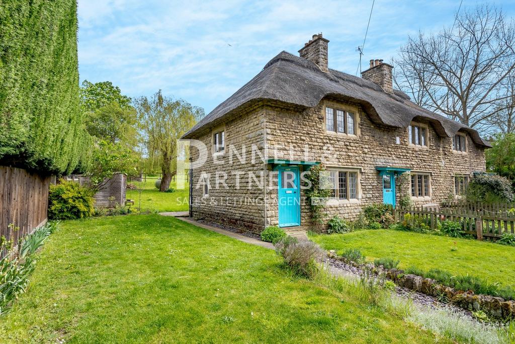 Lutton Road, Peterborough PE8 3 bed cottage for sale £300,000