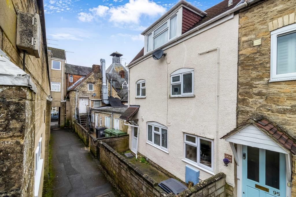 Cricklade Street, Cirencester... 2 bed end of terrace house for sale
