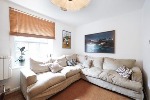 1 bedroom flat to rent, Arcadia Court, 45 Old Castle Street, London