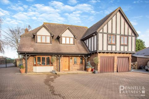 5 bedroom detached house for sale, Station Road, Peterborough PE7