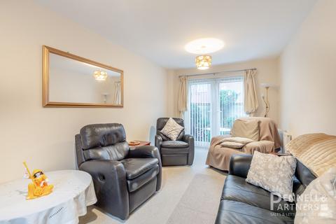 3 bedroom detached house for sale, The Limes, Peterborough PE7