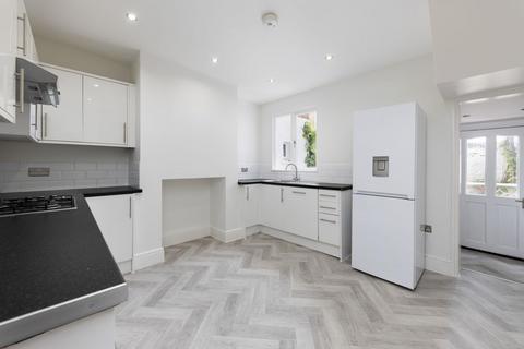4 bedroom flat to rent, College Approach, Greenwich, London, SE10