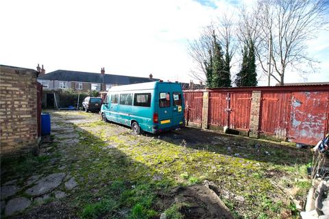 Garage for sale, R/O Cromwell Road, Grimsby, N E Lincs, DN31