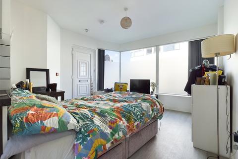 Studio to rent, Boundary Road, Flat 1, Hove, BN3