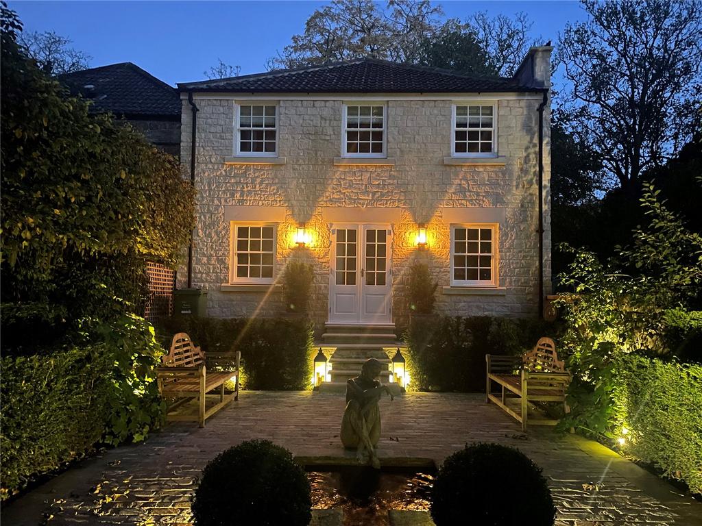 Night Exterior