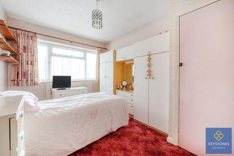 14 Birch Close, Romford, RM7 8ES