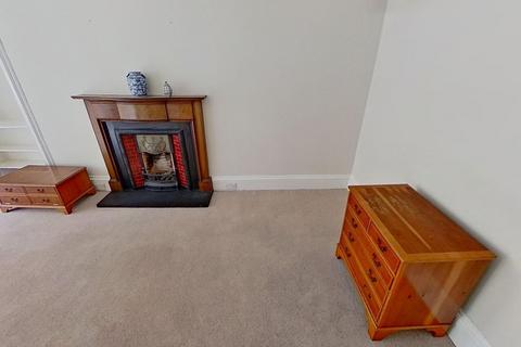 2 bedroom flat to rent, Bruntsfield Gardens, Edinburgh, EH10
