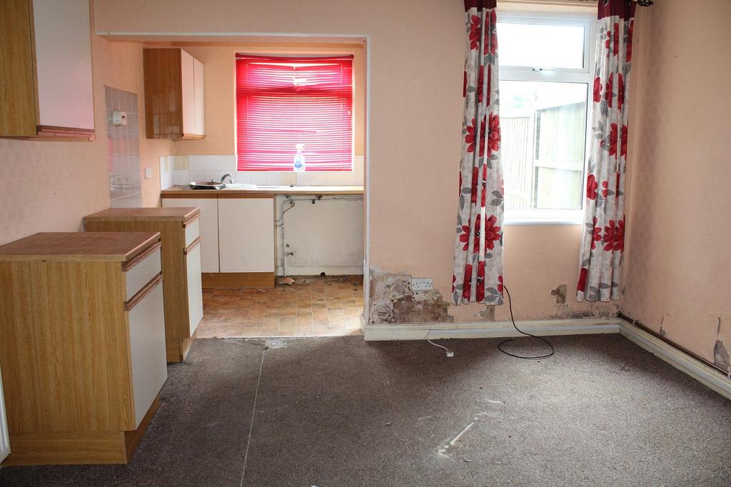 Fitted  Dining Kitchen