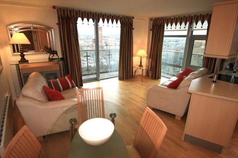 2 bedroom flat to rent, Whitehall Quay, Leeds, West Yorkshire, UK, LS1