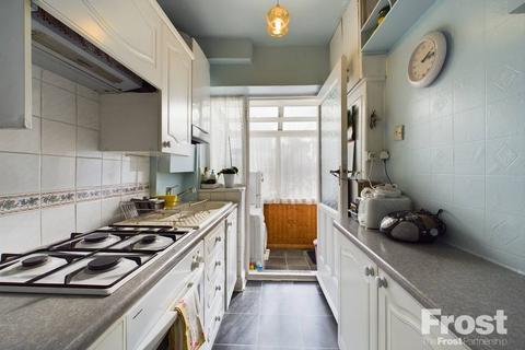 4 Baber Drive, Feltham, TW14 0EX