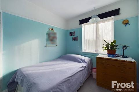 4 Baber Drive, Feltham, TW14 0EX