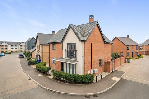 undefined, Pantheon Drive, Dunstable LU5