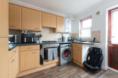 2 bedroom terraced house for sale - Church Road, Ramsgate, CT11