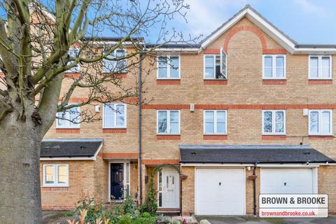 169 Wheat Sheaf Close, London, E14 9UZ