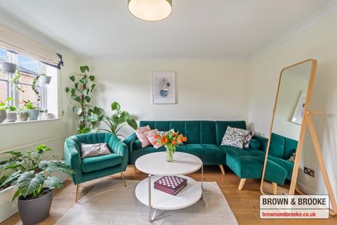 169 Wheat Sheaf Close, London, E14 9UZ