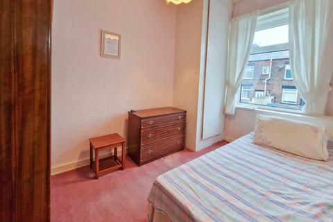 54 Breeze Hill Road, Oldham, OL4 5JF
