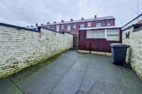 54 Breeze Hill Road, Oldham, OL4 5JF
