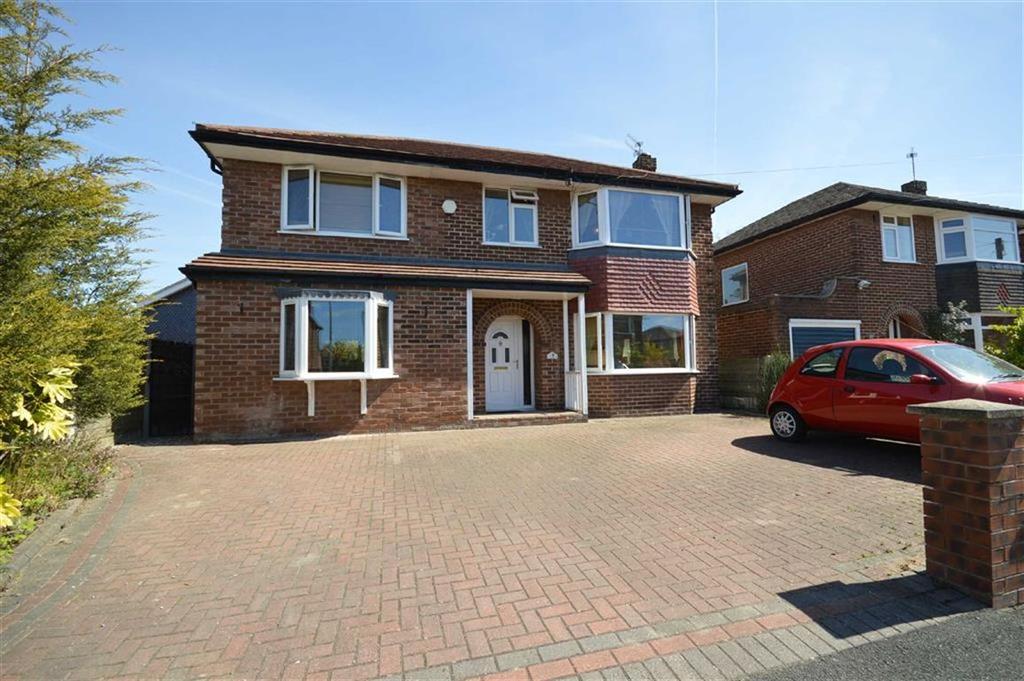 Vicarage Avenue, Cheadle Hulme, Cheadle 4 bed detached house £425,000