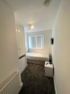6 bedroom end of terrace house to rent, Middlesbrough TS1