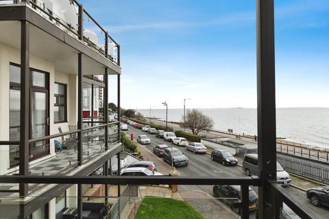 3 bedroom flat for sale, The Leas, Westcliff-on-sea, SS0