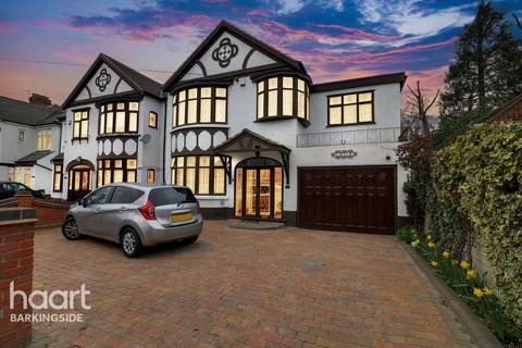 4 bedroom semi-detached house for sale, Longwood Gardens, Clayhall