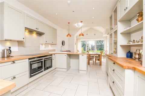 28 Burges Road, Thorpe Bay, Southend-on-sea, SS1 3AY