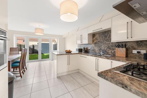 3 bedroom terraced house for sale, Blyton Road, Skegness PE25