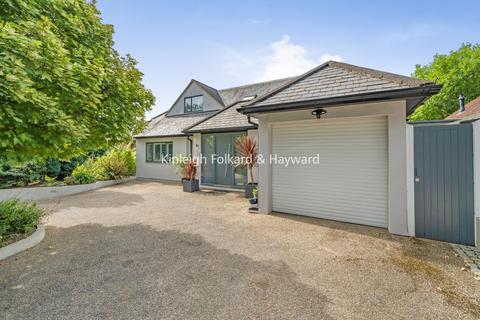 4 bedroom detached house for sale, Plaistow Lane, Bromley