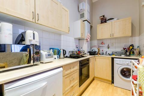 1 bedroom flat to rent - Electric Avenue, Brixton, London, SW9