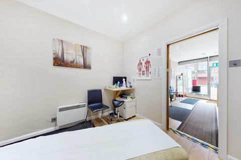 Property to rent - Northfield Avenue, Ealing, London, W13