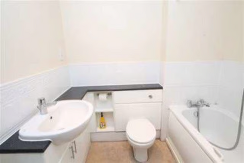 1 bedroom in a flat share to rent - South Croydon CR2