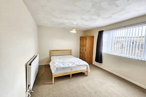 3 bedroom flat to rent, Sunderland Road, Horden SR8