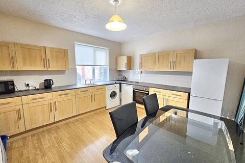 3 bedroom flat to rent, Sunderland Road, Horden SR8