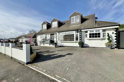 6 bedroom bungalow for sale, Greystone Close, Aberford