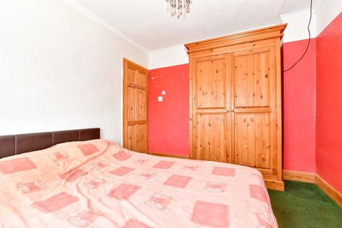 43 Forelands Square, Walmer, Deal, CT14 9DT