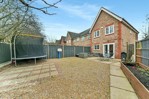 19 Hither Farm Road, London, SE3 9QT