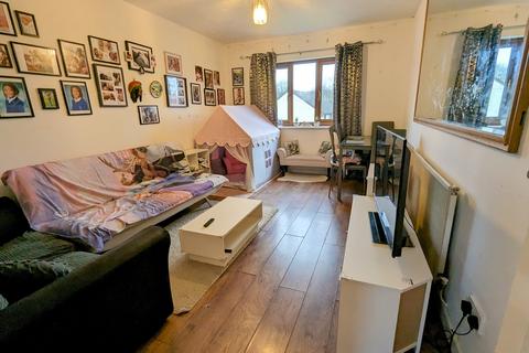 2 bedroom flat for sale, Waun Burgess Carmarthen, Carmarthenshire.