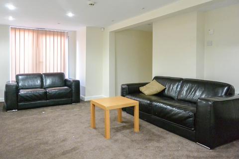 6 bedroom terraced house to rent, Headingley Mount, Leeds LS6
