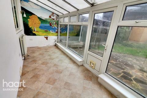 2 bedroom bungalow for sale, Dunspring Lane, Clayhall
