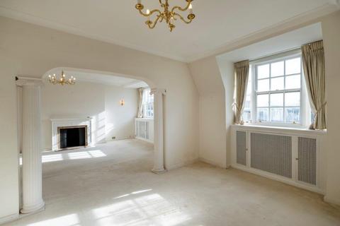 5 bedroom apartment for sale, Avenue Road, St John's Wood, London, NW8