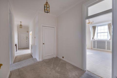 5 bedroom apartment for sale, Avenue Road, St John's Wood, London, NW8