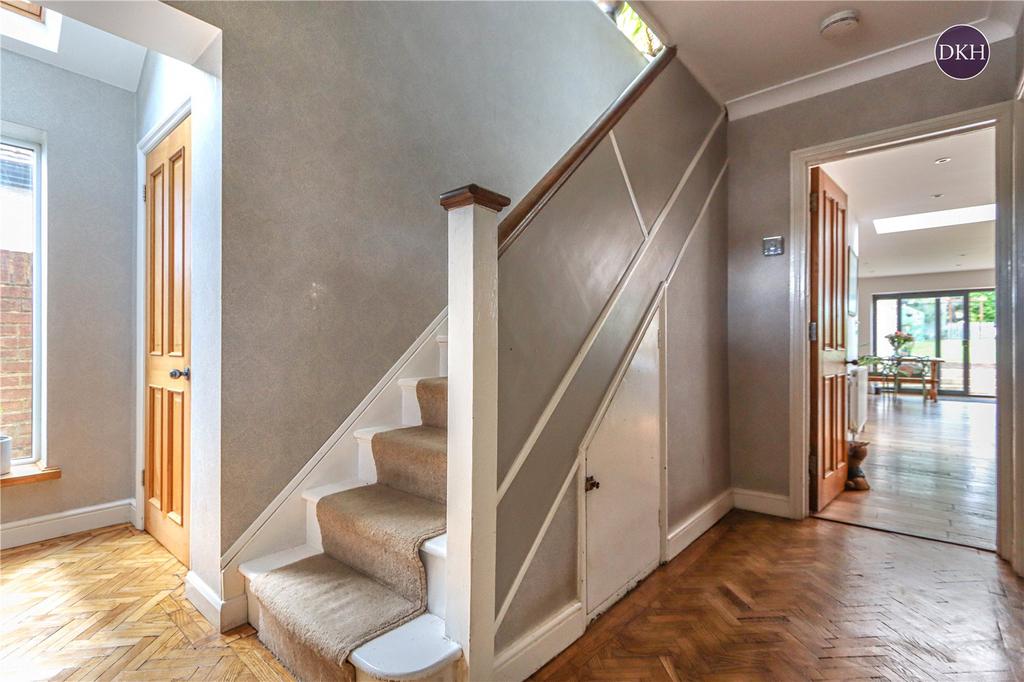 Croxley Green, Rickmansworth WD3 5 bed semidetached house for sale £