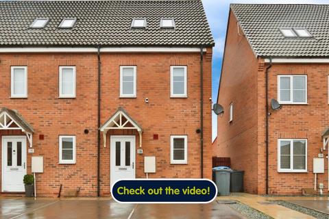 3 bedroom townhouse for sale, Brockwell Park, Kingswood, Hull,  HU7 3FH