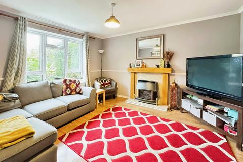 1 Heathview, Hook, RG27 9JW