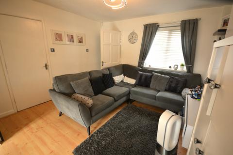 2 bedroom mews for sale - Cornwall Drive, Bury, BL9 9EU