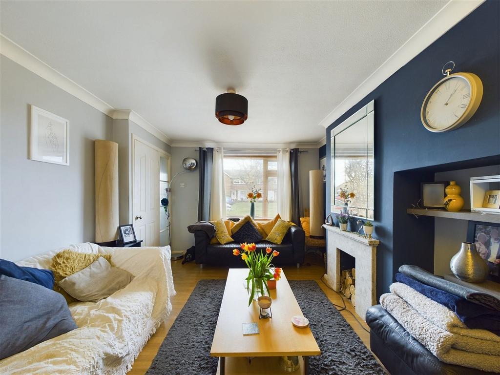 Cedar Avenue, Worthing BN13 3 bed terraced house for sale £340,000